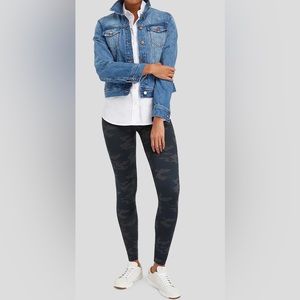 Spanx Camouflage Leggings X-Large